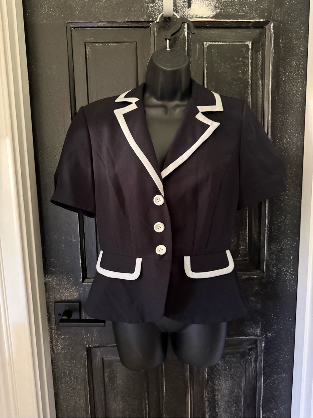 karin stevens Black Short-Sleeve Blazer with White Trim